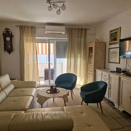 S Dvije Terase
