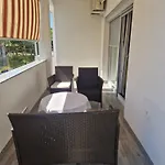 S Dvije Terase *