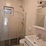S Dvije Terase Privlaka