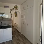 S Dvije Terase Privlaka