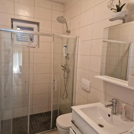 S Dvije Terase Privlaka (Zadar)